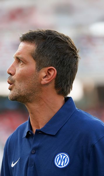 Chivu are alt jucător din Premier!  Liverpool a acceptat oferta lui Inter. Cât plătesc nerazzurrii.  Pe cine riscă să piardă campioana Italiei