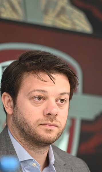 „Pancu nu a exagerat”   Victor Angelescu  îl apără pe antrenorul Rapidului  după reacția dură la adresa unui fan: „Să-și dea seama și suporterii”