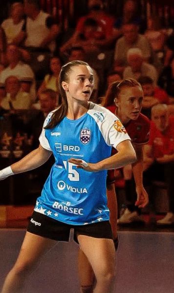 CSM București, surclasată  Elevele Bojanei Popovic, învinse dramatic de campioana Gloria Bistrița în  semifinalele Supercupei  » Când se joacă finala