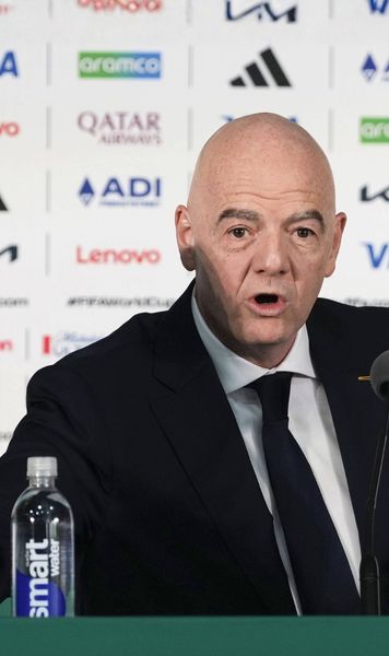Infantino, insultă bizară   VIDEO.  Șeful FIFA, după ce un jurnalist cu chelie l-a întrebat  dacă a trădat fotbalul:  „Ne vedem la coafor”
