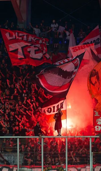 Câte abonamente a vândut Dinamo   „Câinii” vor să recupereze din pierderi, după  mutarea meciului cu FCSB  pe „Arc”: prețul biletelor