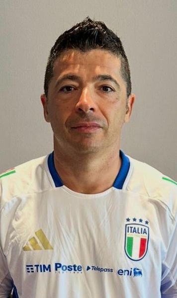 Demis de Mititelu, apreciat de Zola   Giovanni Costantino,  cooptat în planul de revigorare al fotbalului italian » Victorie contra Angliei la debut