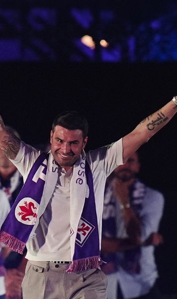 Mutu, ovaționat în Italia    VIDEO.  Ce s-a întâmplat pe  stadionul Fiorentinei  » Regretul „Briliantului” și gluma care a stârnit hohote