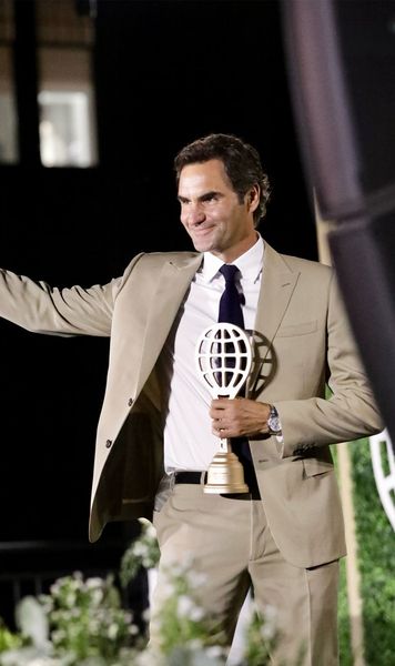 Și legendele plâng câteodată   VIDEO.  Roger Federer  nu și-a putut stăpâni lacrimile:  „Am nevoie de șervețele și de ochelari de soare”