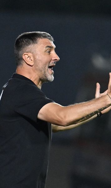„Ca o șampanie franțuzească”  Adrian Mihalcea compară UTA cu FCSB:  „Eu nu accept asta!”