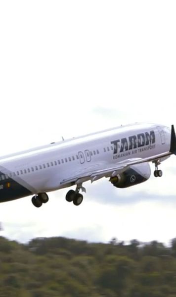 Avionul „Mircea Lucescu”  vine în România   FOTO.  Noi detalii despre aeronava TAROM care  va purta numele fostului mare antrenor:  „Un nou început”