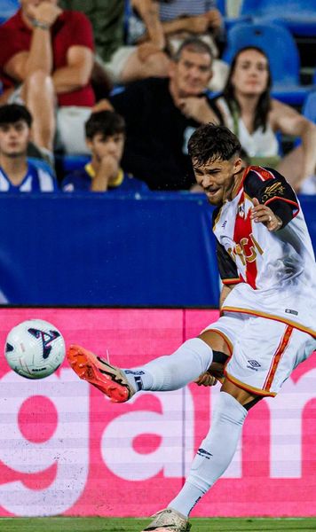Revanșa lui Rațiu!   FOTO.  A marcat pentru Rayo Vallecano  la primul meci  după ce transferul la Fulham a picat! Cum a celebrat