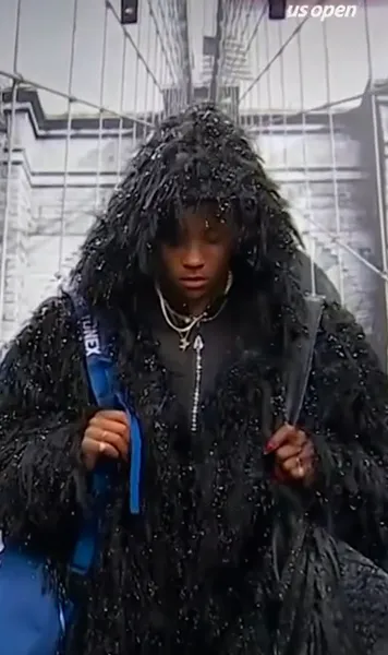 La US Open ca pe catwalk   VIDEO + FOTO:    Townsend îi face concurență lui Osaka  cu outfitul nonconformist purtat înaintea meciului cu Sabalenka
