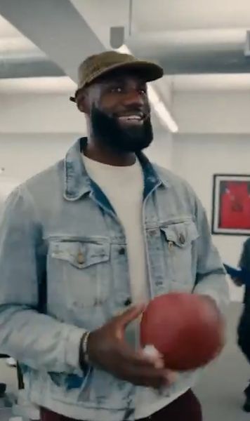 LeBron James, pus la zid  Ultima decizie a starului din NBA  i-a enervat pe fani:   „Sportul este terminat”