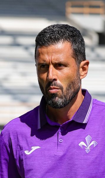 Despărțire cu scandal  Antrenorul lui Drăgușin  ar putea fi dat în judecată  de Fiorentina după ce a fost demis