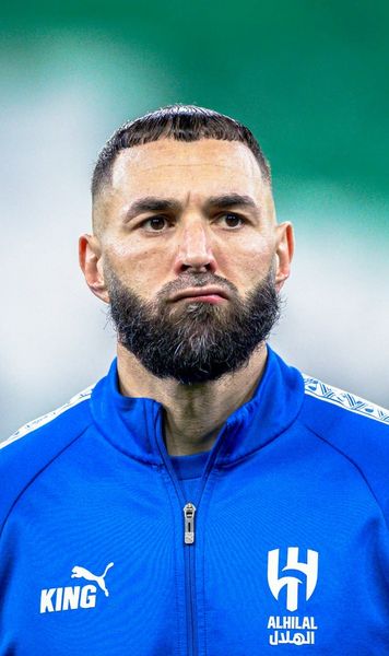 Benzema, contre cu un jurnalist  Atacantul francez, foarte acid:  „E târziu, du-te la culcare”