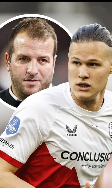 N-a auzit de Rafael van der Vaart   VIDEO.  Golgheterul din Eredivisie, răspuns surprinzător când a fost întrebat de  legendarul jucător olandez