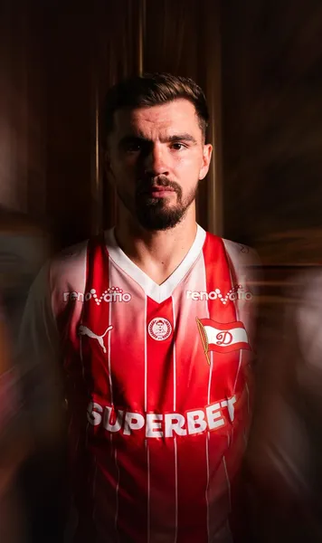 Interes uriaș la Dinamo  Clubul a anunțat  suplimentarea  stocului pentru tricourile speciale. Câte bucăți vor fi disponibile