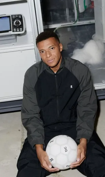 Mbappe le-a spus adio!     Starul lui Real Madrid  a semnat un nou contract: „Avem un vis comun”