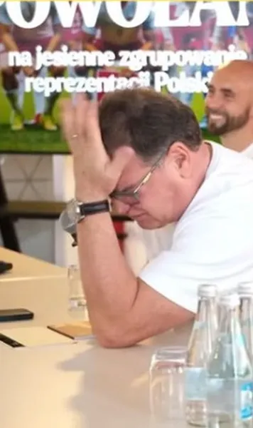 „Am călcat pe o mină nenorocită”   FOTO-VIDEO.  Reacția caraghioasă a selecționerului Poloniei, după ce  s-a contrazis înaintea meciului cu România