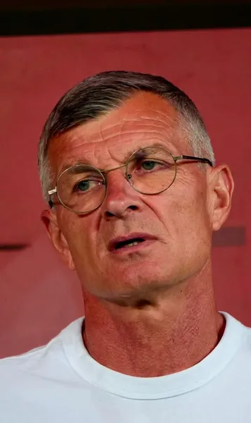 „Am jucat fără atacant”  Ioan Ovidiu Sabău săgeți  către Denis Alibec , după eșecul cu Dinamo: „Nu vreau să vorbesc”