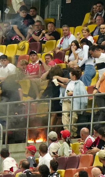 „Afectează imaginea clubului”   VIDEO.  Farul,  reacție dură  după ce o torță aruncată de propriii fani a lovit o mamă și un copil