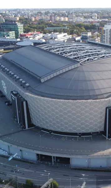 Două arene, două lumi   Reportaj GOLAZO.ro.  Lecție de marketing » De ce  suedezii fac profit cu stadionul,  în timp ce Arena Națională pierde milioane