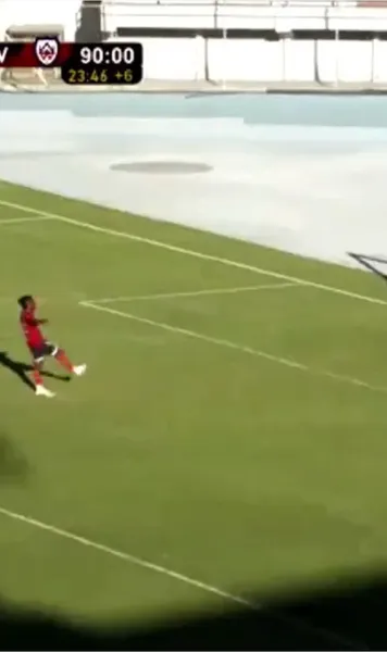 Portarul s-a întors cu spatele   VIDEO.   A refuzat să apere  un penalty în minutul 90+24, la 2-2! Ce s-a întâmplat cu arbitrul