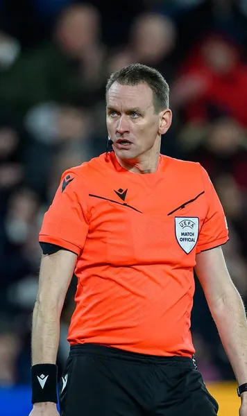 UEFA a decis  El arbitrează  Suedia - România,  primul meci al „tricolorilor” din Liga Națiunilor