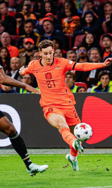 L-a provocat pe Dennis Man   Ce a făcut extrema lui PSV  Eindhoven la debutul pentru naționala Olandei