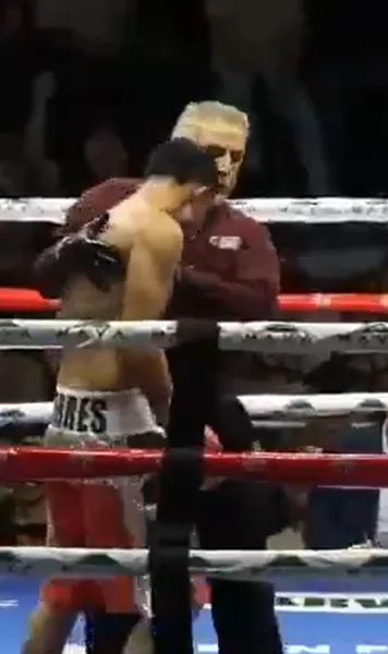 Tragedie în lumea boxului   VIDEO.  S-a prăbușit în ring și  a murit la 26 de ani.  Totul părea să meargă bine după operație