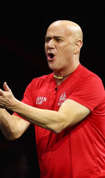 A râs de Zverev și Alcaraz   Fostul lider ATP  a glumit pe seama tenismenilor, după Laver Cup: „Mă rugam în fiecare zi...”