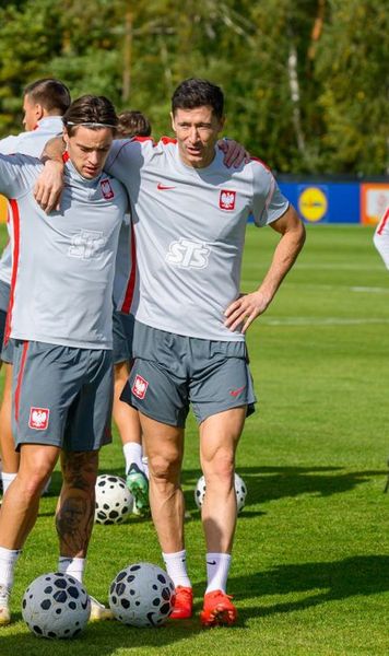 Lewandowski dă castane. Nu ia!  GOLAZO.ro a văzut  antrenamentul Poloniei  din mijlocul pădurii. I-a urmărit pe căpitan și pe Zielinski, jucătorul lui Chivu