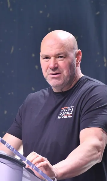 Surpriză totală în UFC   Următorul adversar al lui  Alex Pereira  va fi anunțat într-un mod inedit