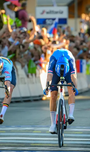 Avans de 0,00085 secunde!   VIDEO+FOTO.  Remco Evenepoel,  campion european la fotofiniș.  Cea mai mică diferență din istoria marilor curse ale ciclismului