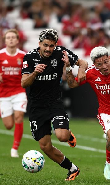 Strata, chinuit de Prestianni    VIDEO  Titular la Vitoria Guimaraes, fundașul român  nu a reușit să-l anihileze pe argentinian  în duelul pierdut cu Benfica
