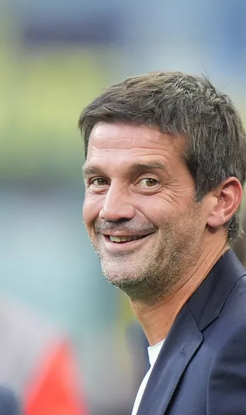 Chivu a transformat San Siro în Bernabeu   Corespondență din Italia.   „Interul lui Cristian Chivu  plutește deasupra tuturor”