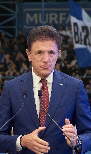Gică Popescu își critică angajații  Reacție dură după ce  a fost înjurat de fani:  „Au participat la decizie, dar se ascund după mine”