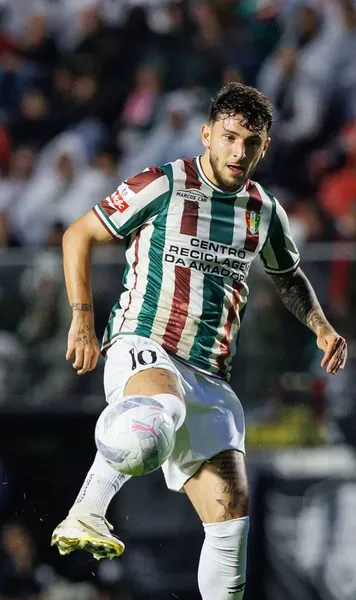 Ianis Stoica, dorit în Bundesliga   Două cluburi importante din Europa îl urmăresc pe român » Transferul s-ar putea  realiza în iarnă