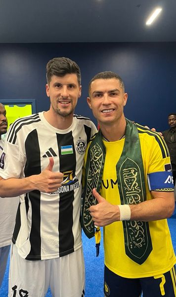 „1000 de goluri împreună”   Fostul atacant dinamovist  s-a pozat cu Ronaldo  după meciul direct