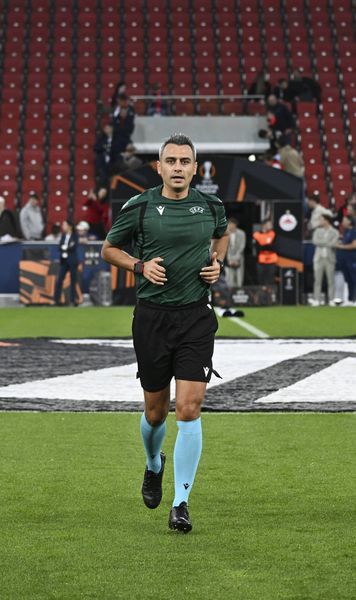 Cu ochii pe arbitri   VIDEO.   Horațiu Feșnic,  urmărit permanent de UEFA la Salzburg - Milan: „Ați văzut vreodată așa ceva?”