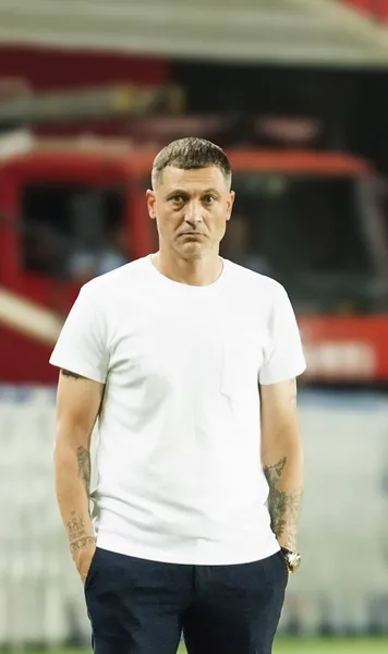 „Dumnezeu să vă protejeze”   Mirel Rădoi,  mesaj după evenimentele tensionate