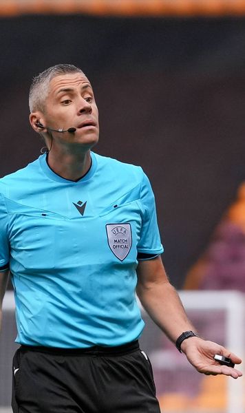 Probleme pentru Radu Petrescu   FOTO:  Arbitrul român, în centrul unui  scandal  la Steaua Roșie - Copenhaga. Decizia care a încins spiritele