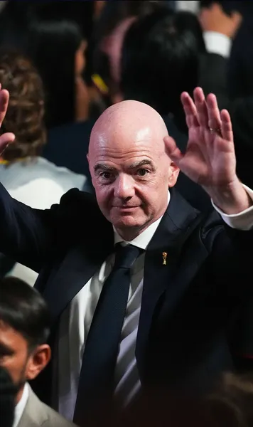Infantino, ce lovitură!  Elvețianul a obținut susținerea  „marelui dușman”  la alegerile pentru șefia FIFA
