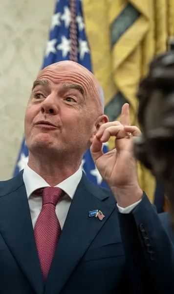 Infantino a vorbit despre demisie   Șeful FIFA, după ce  zeci de federații i-au cerut să plece:  „Dacă vorbim despre democrație...” 