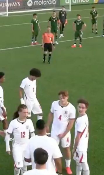 Acuzații de rasism la Mondialul U15!  Jucătorii Angliei  au părăsit terenul  în timpul meciului cu Irlanda » FIFA a deschis o anchetă