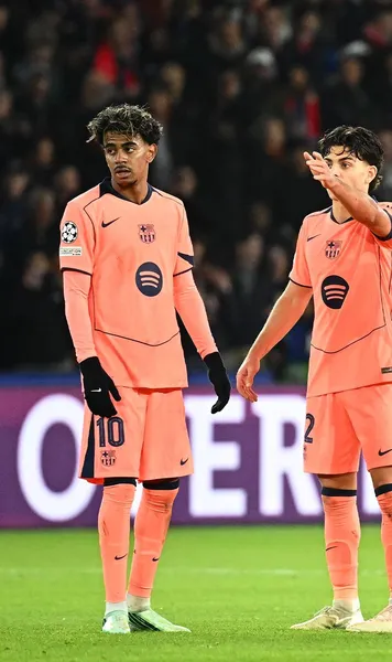 Nu mai joacă până în 2027!   S-a accidentat în El Clasico, iar Flick a rămas  fără soluții în apărarea Barcelonei