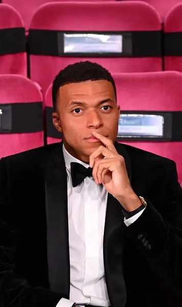 Mbappe, cenzurat în China!   FOTO.  Dispare de la TV, iar  numele său a fost înlocuit  în topul Balonului de Aur. Ce a declanșat scandalul și reacția starului
