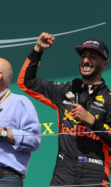 Formula 1 nu l-a uitat   VIDEO.  Gestul incredibil făcut de  Sir Patrick Stewart  în 2017. Puțini acceptaseră nebunia lui Ricciardo