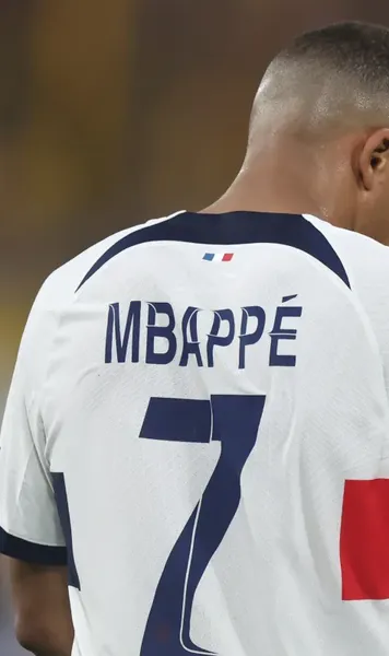 CHASING HIS DREAM!   Mbappe  announced he will leave PSG at the end of the season