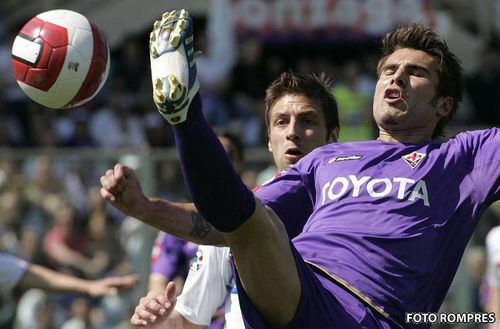 Fiorentina vrea sa-l lase fara bani pe Mutu: Clubul cere suspendarea integrala a salariului