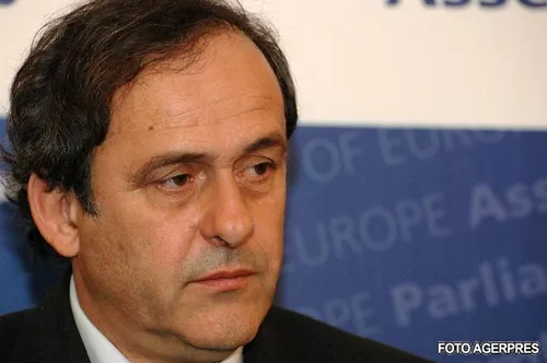 Platini anunta ca isi retrage candidatura pentru presedintia FIFA