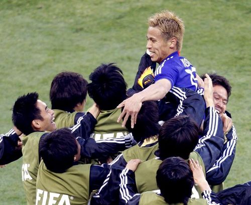 VIDEO FOTOGALERIE Japonia - Camerun 1-0/ Imblanziti de samurai