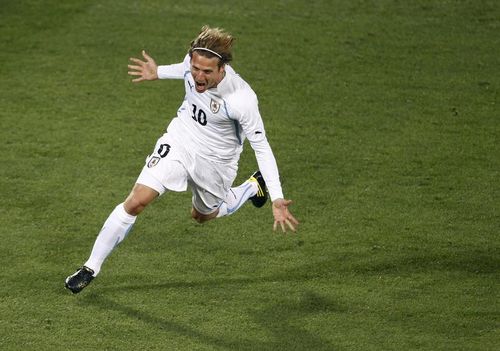 VIDEO Africa de Sud - Uruguay 0-3/ Forlan a  stins  vuvuzela