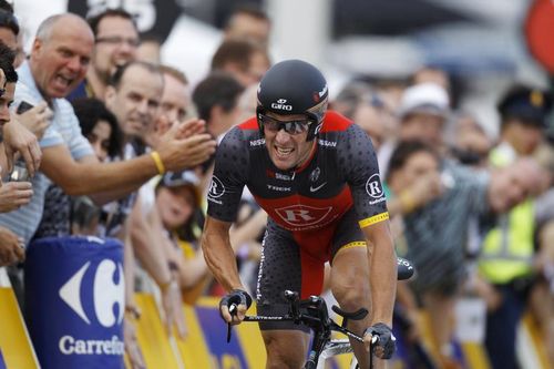 Turul Frantei: Cancellara se impune la contratimp/ Armstrong il bate pe Contador